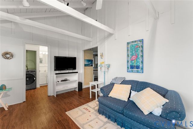 90 Deep Harbor Ln, Lancaster, VA 22503