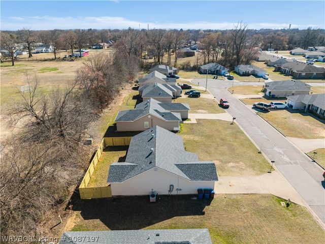 4214 Oak Park Circle, Fort Smith, AR 72904