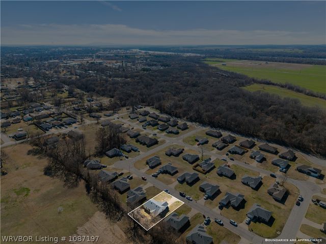 4214 Oak Park Circle, Fort Smith, AR 72904