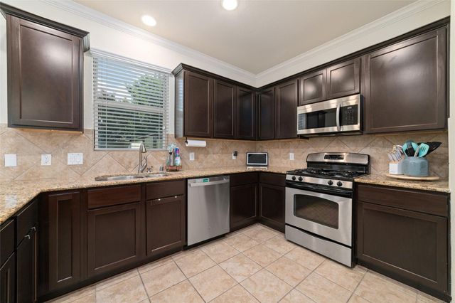 8719 Sweet Pasture Drive, Tomball, TX 77375