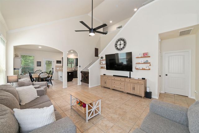 8719 Sweet Pasture Drive, Tomball, TX 77375