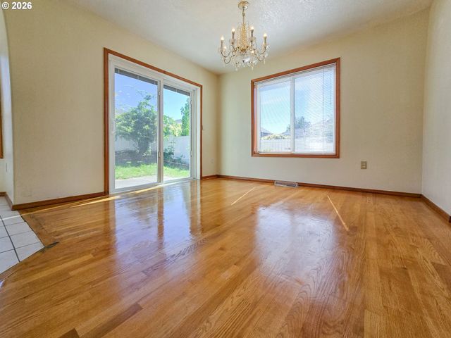 7212 Se TERRACE TRAILS Dr, Portland, OR 97266