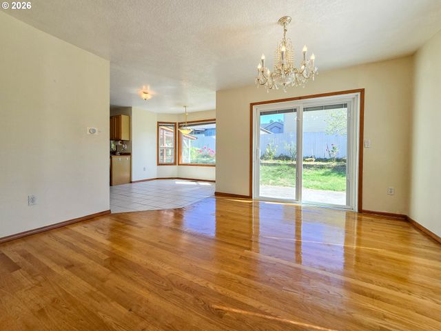 7212 Se TERRACE TRAILS Dr, Portland, OR 97266