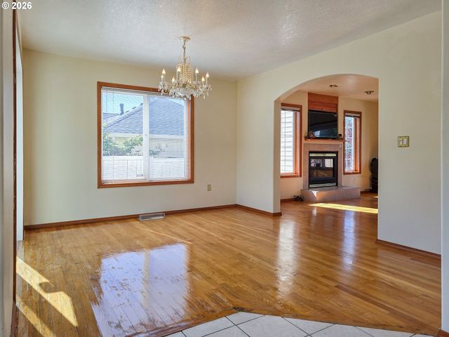 7212 Se TERRACE TRAILS Dr, Portland, OR 97266