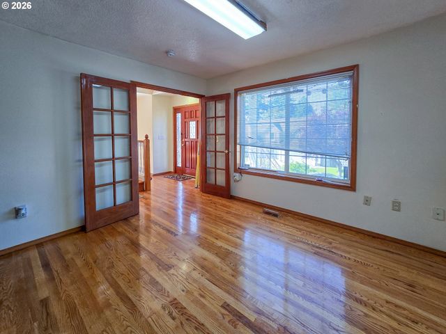 7212 Se TERRACE TRAILS Dr, Portland, OR 97266