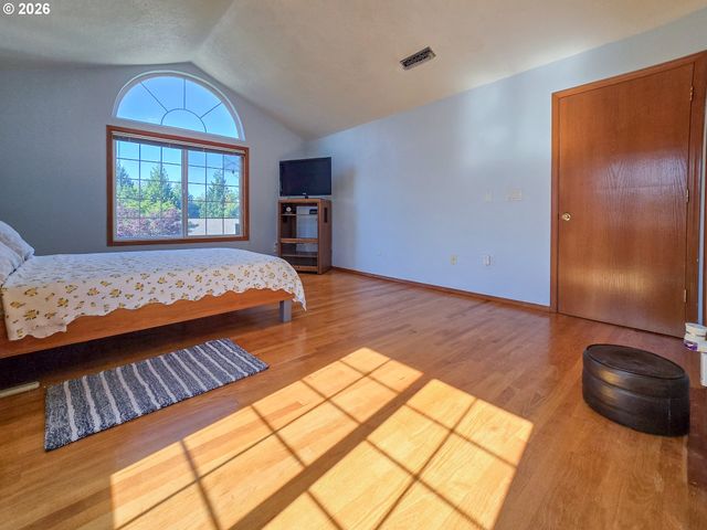 7212 Se TERRACE TRAILS Dr, Portland, OR 97266