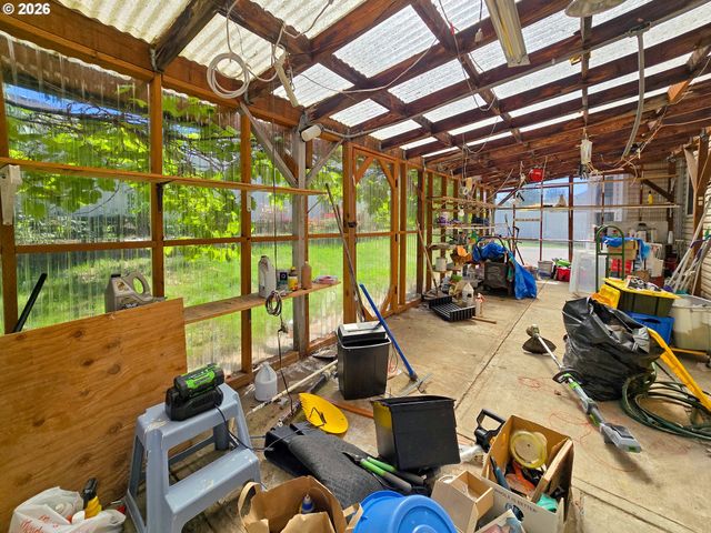 7212 Se TERRACE TRAILS Dr, Portland, OR 97266