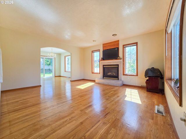 7212 Se TERRACE TRAILS Dr, Portland, OR 97266