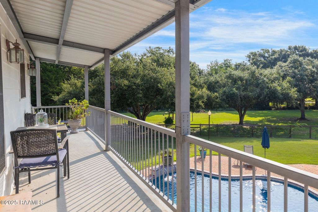 129 Veranda Place B, Youngsville, LA 70592