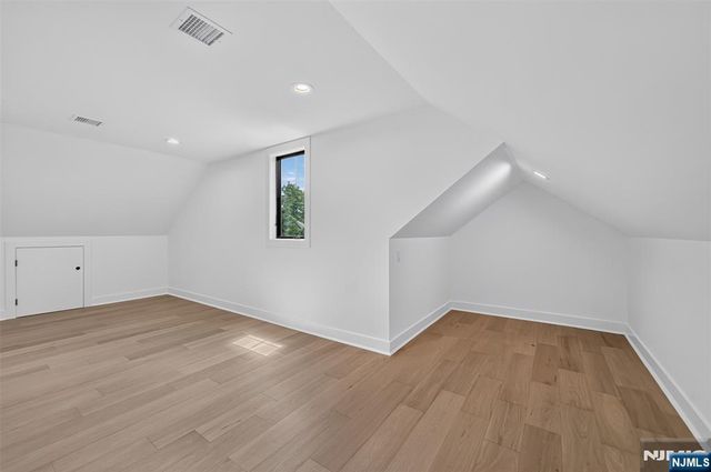 27 Crestwood Drive, Glen Rock, NJ 07452