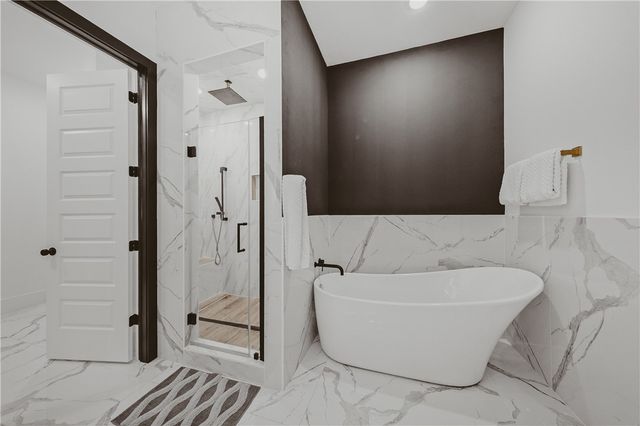 600 Bella Vista Road, Bentonville, AR 72712