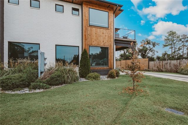 600 Bella Vista Road, Bentonville, AR 72712