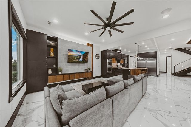 600 Bella Vista Road, Bentonville, AR 72712