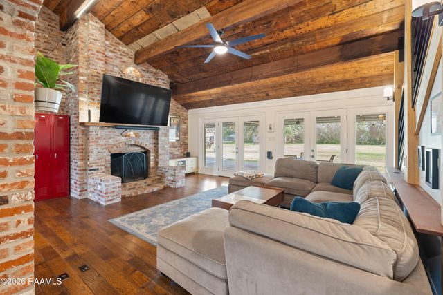 317 Interlaken Drive, New Iberia, LA 70563