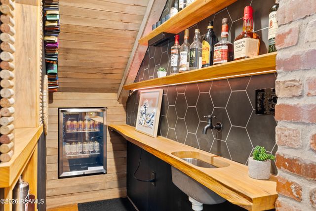 317 Interlaken Drive, New Iberia, LA 70563