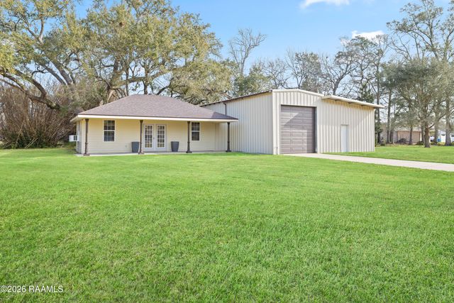 317 Interlaken Drive, New Iberia, LA 70563