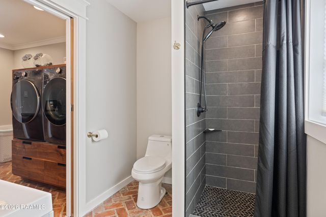 317 Interlaken Drive, New Iberia, LA 70563