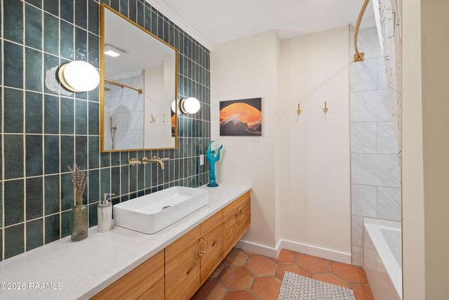 317 Interlaken Drive, New Iberia, LA 70563