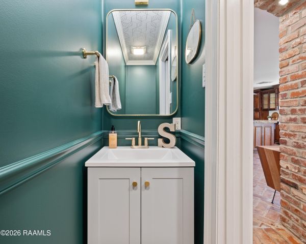 317 Interlaken Drive, New Iberia, LA 70563