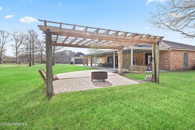 317 Interlaken Drive, New Iberia, LA 70563