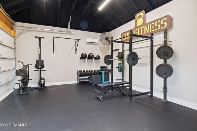 317 Interlaken Drive, New Iberia, LA 70563