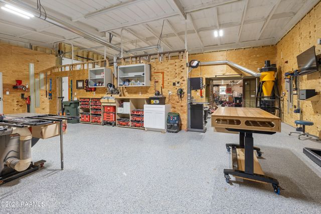 317 Interlaken Drive, New Iberia, LA 70563