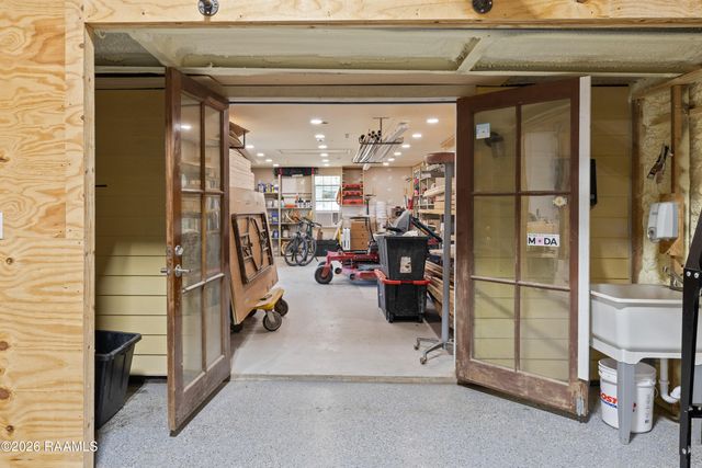 317 Interlaken Drive, New Iberia, LA 70563