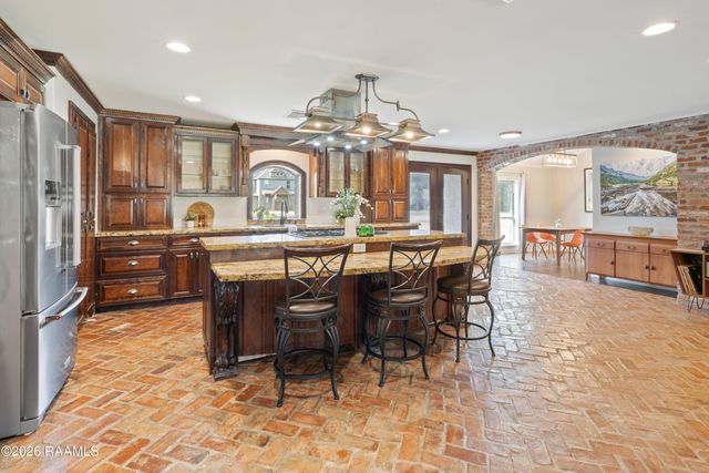 317 Interlaken Drive, New Iberia, LA 70563