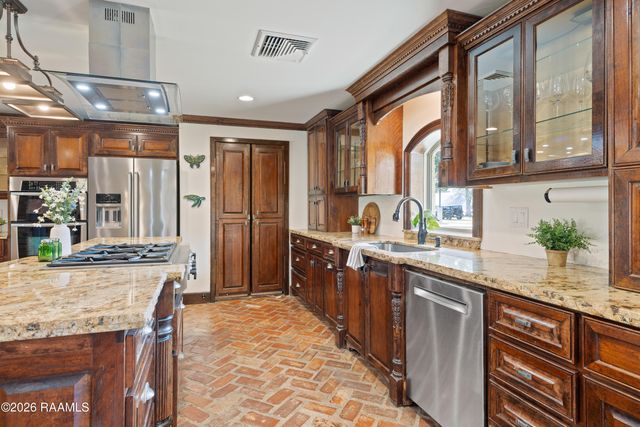 317 Interlaken Drive, New Iberia, LA 70563