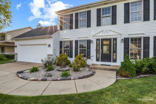 477 E Barberry Circle, Yorkville, IL 60560