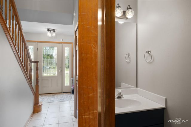 477 E Barberry Circle, Yorkville, IL 60560