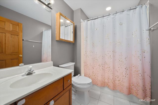 477 E Barberry Circle, Yorkville, IL 60560