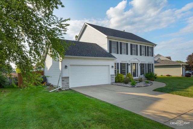 477 E Barberry Circle, Yorkville, IL 60560