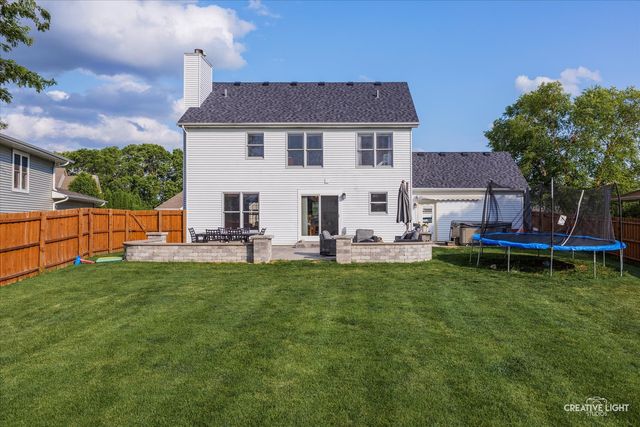 477 E Barberry Circle, Yorkville, IL 60560