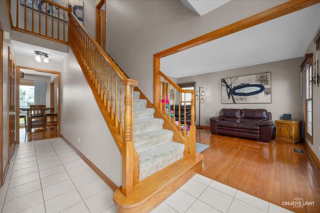 477 E Barberry Circle, Yorkville, IL 60560