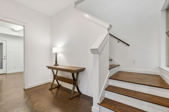 1861 Summit Avenue 2, Dallas, TX 75206