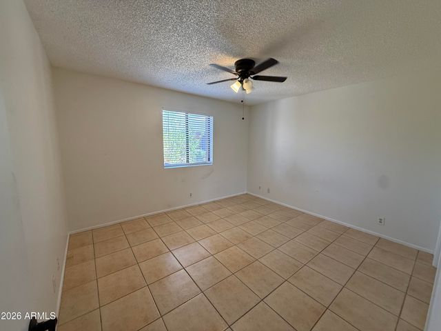 415 N 64th Place 111, Mesa, AZ 85205