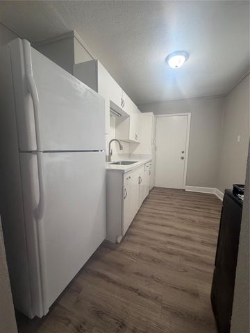 1314 Bernard Street, Pasadena, TX 77506