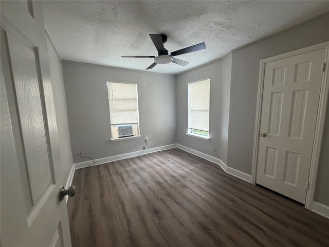 1314 Bernard Street, Pasadena, TX 77506