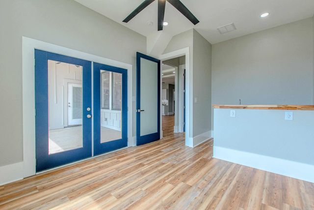 7921 Kanis Oaks Dr, Little Rock, AR 72204