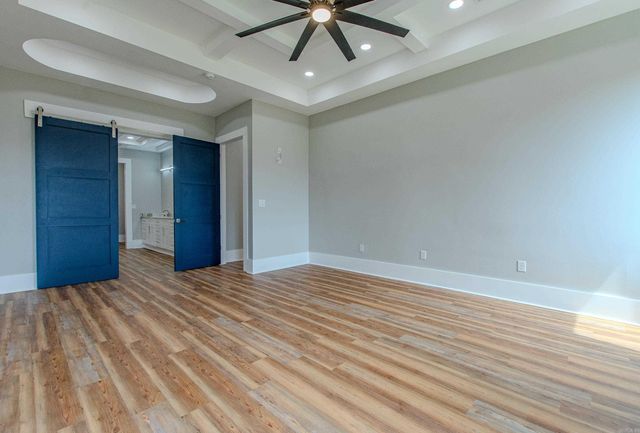 7921 Kanis Oaks Dr, Little Rock, AR 72204