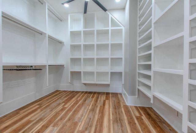 7921 Kanis Oaks Dr, Little Rock, AR 72204