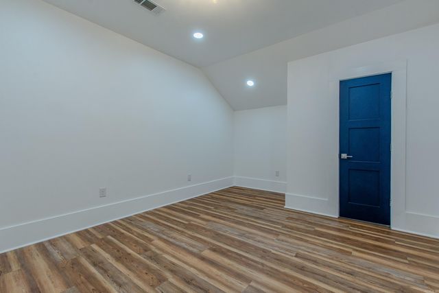 7921 Kanis Oaks Dr, Little Rock, AR 72204