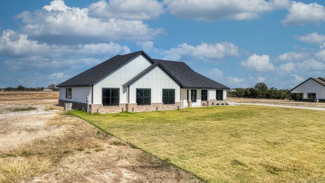 300 Jupiter Trail, Weatherford, TX 76088