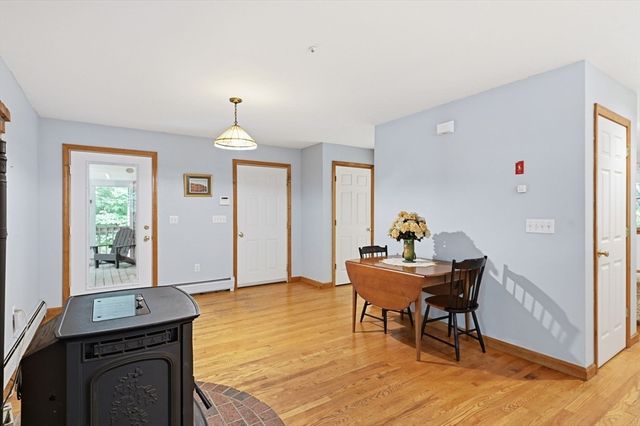 232 Gold St, Belchertown, MA 01007