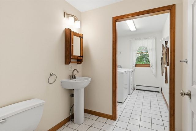 232 Gold St, Belchertown, MA 01007