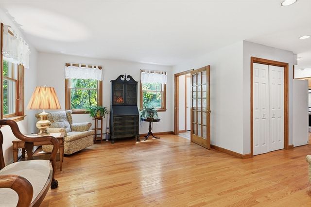 232 Gold St, Belchertown, MA 01007