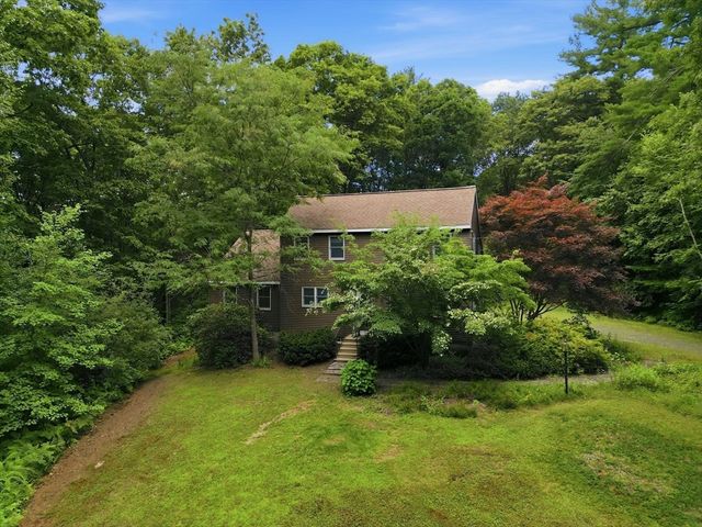 232 Gold St, Belchertown, MA 01007