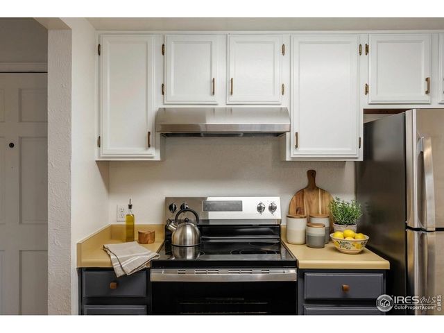 3295 34th St 68, Boulder, CO 80301