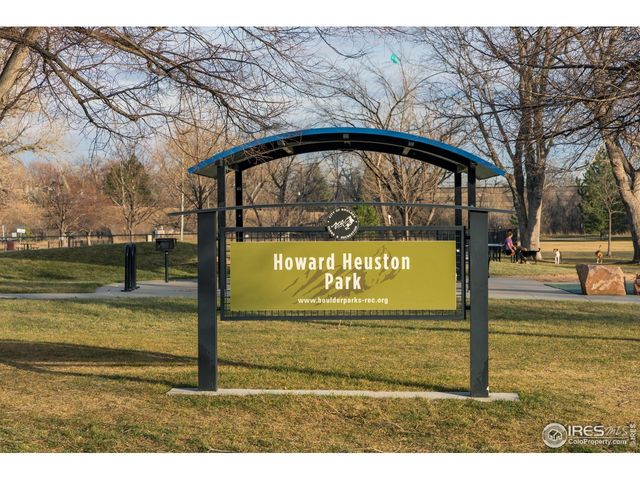 3295 34th St 68, Boulder, CO 80301